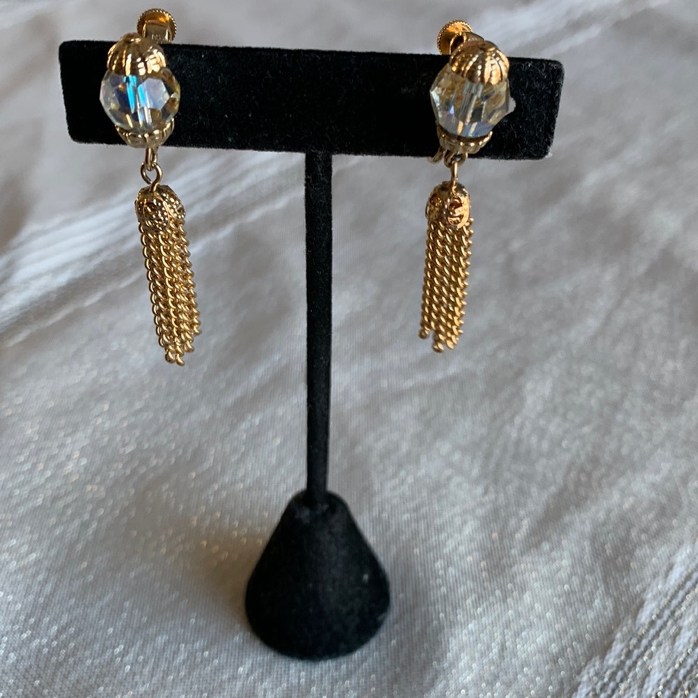 Vintage Coro gold tone crystal bead hanging chains screw clip (264)
